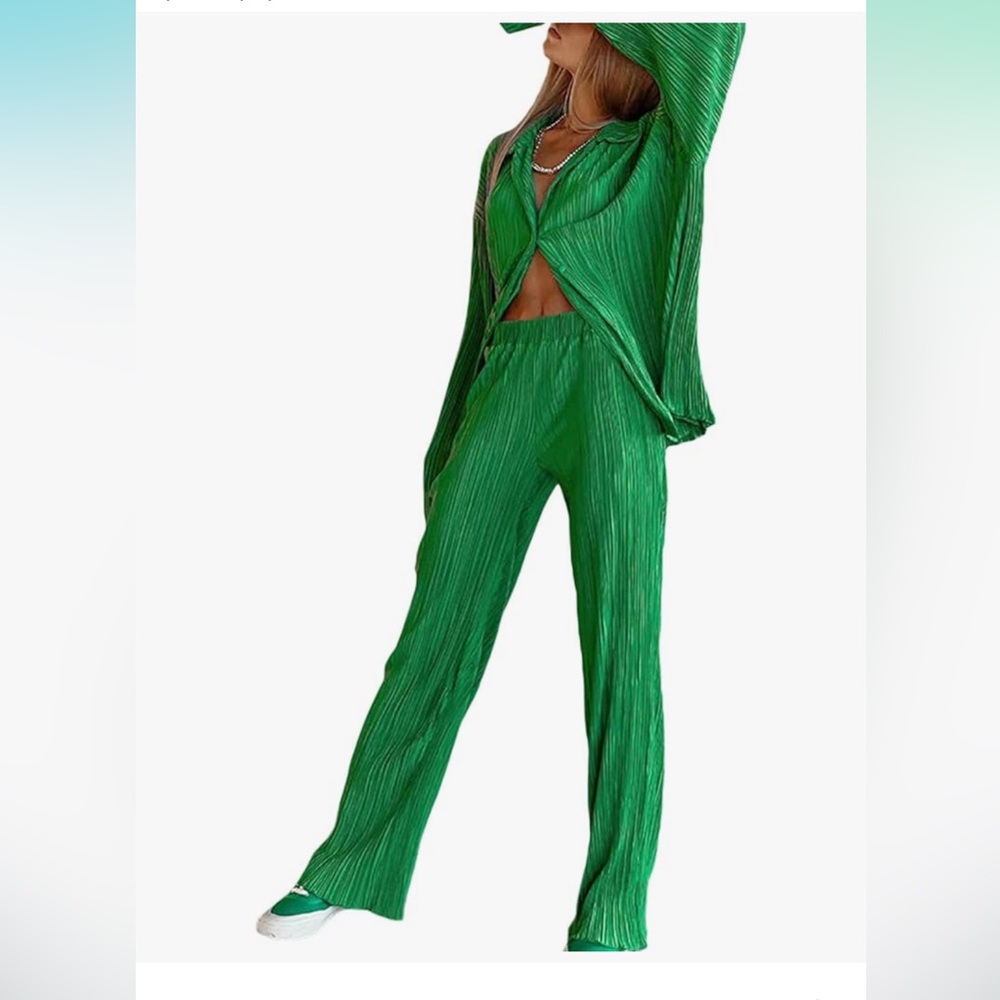 Vibrant Green Pleated Blouse and pant set size s
